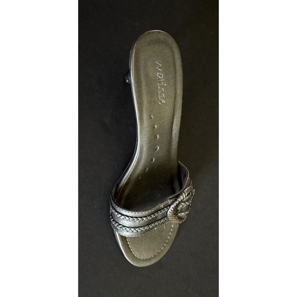 Elegant Matisse Ladies Slip On Heels Size 9